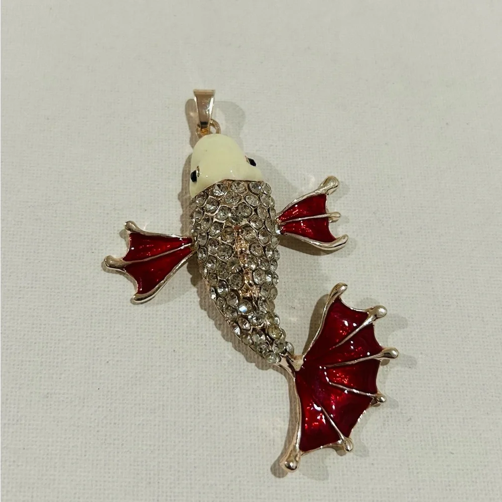 Elegant Red and Gold Crystal Fish Pendant